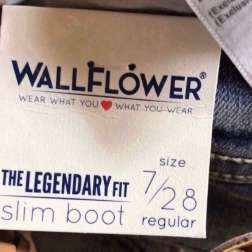 New Wallflower Jeans Women’s Bootcut Denim Blue Jeans & Belt Juniors 7/28 Reg - Picture 11 of 15